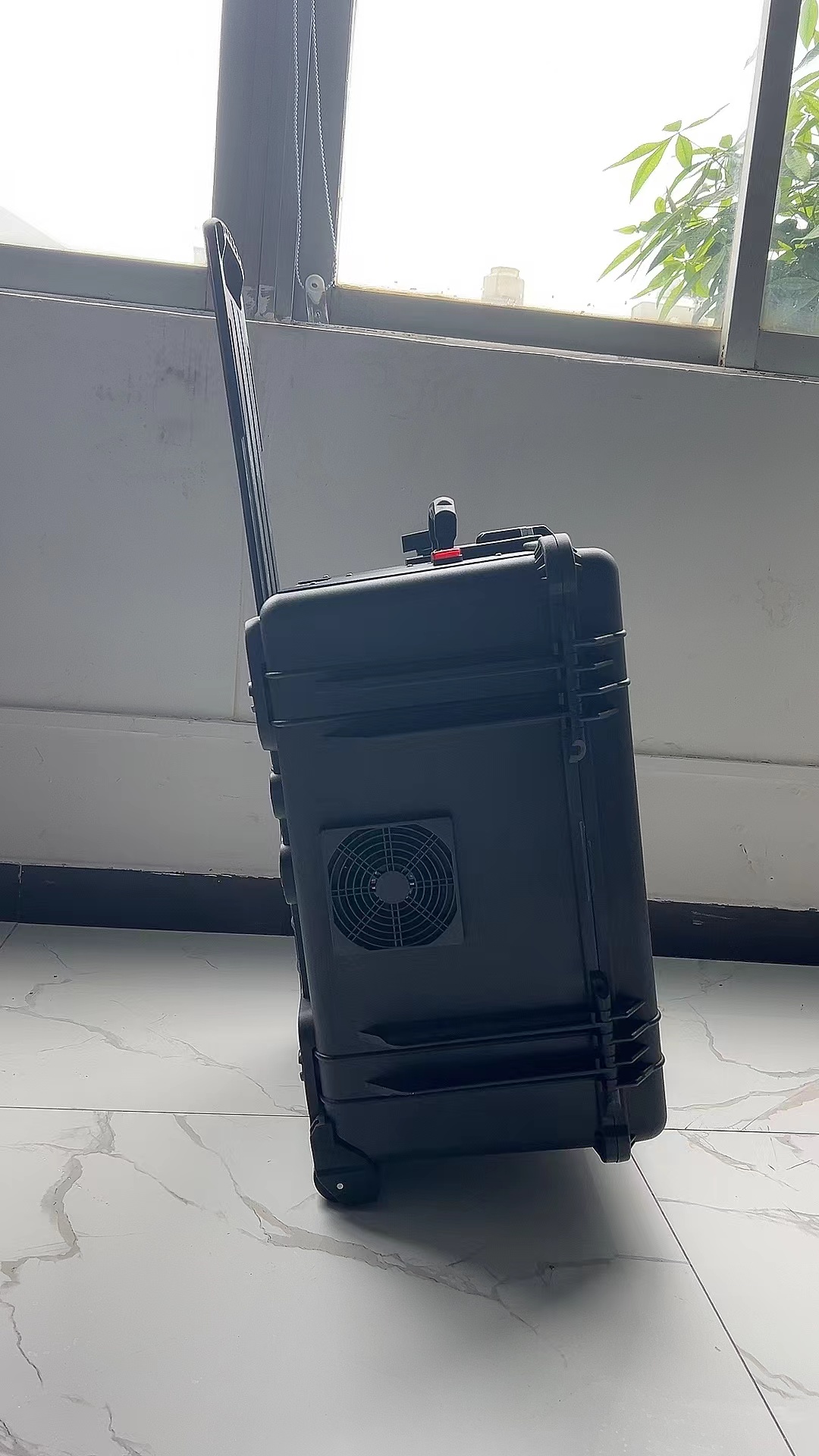 宜春手拉箱型移动通信干扰器